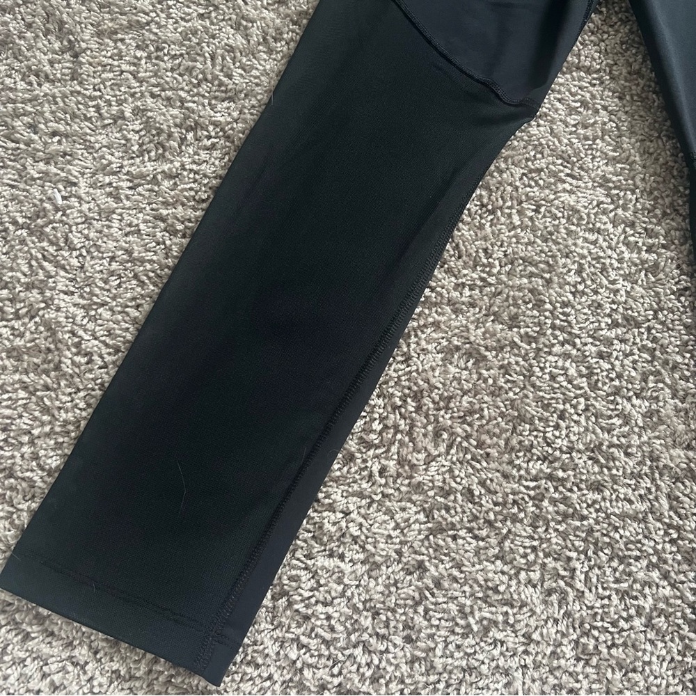 {Nike} Dri-Fit Cropped Mesh Leggings - Picture 10 of 12